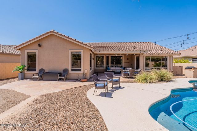 11372 N Twin Spur Court, Oro Valley, AZ 85737