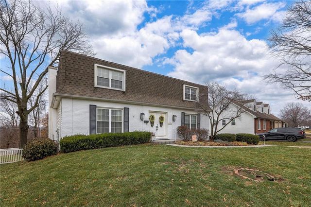 14816 E 33rd Street S, Independence, MO 64055