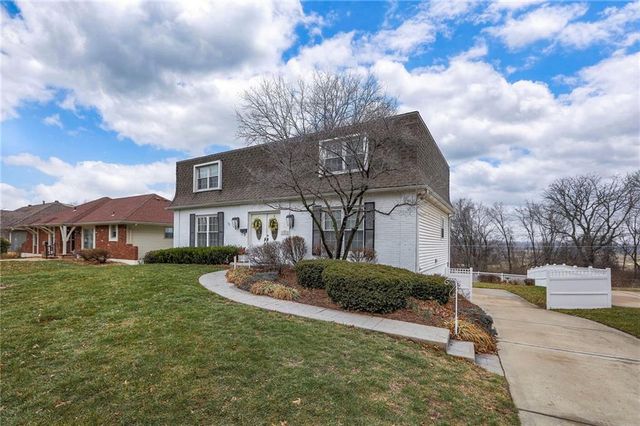 14816 E 33rd Street S, Independence, MO 64055