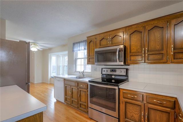 14816 E 33rd Street S, Independence, MO 64055