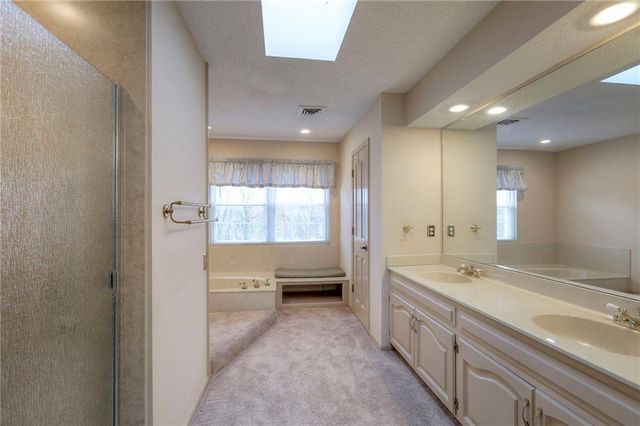 14816 E 33rd Street S, Independence, MO 64055