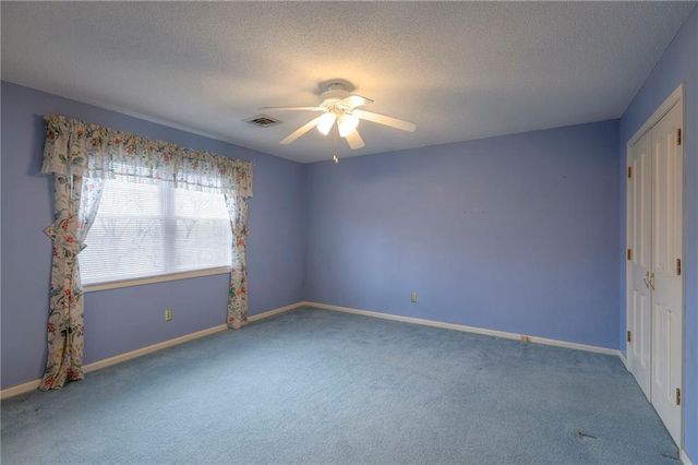 14816 E 33rd Street S, Independence, MO 64055