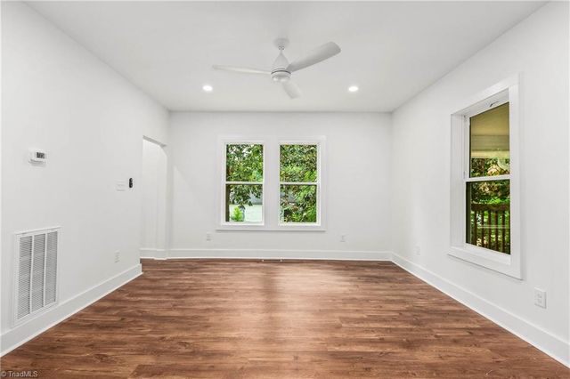 1533 NE 25th Street, Winston-salem, NC 27105