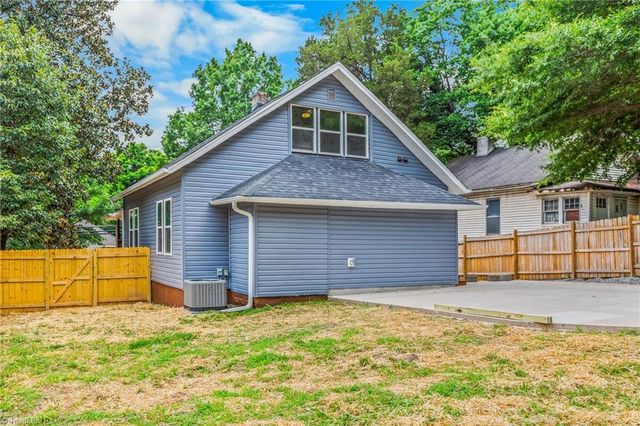 1533 NE 25th Street, Winston-salem, NC 27105