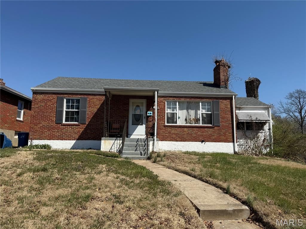 6911 Willow Wood Drive, St Louis, MO 63121