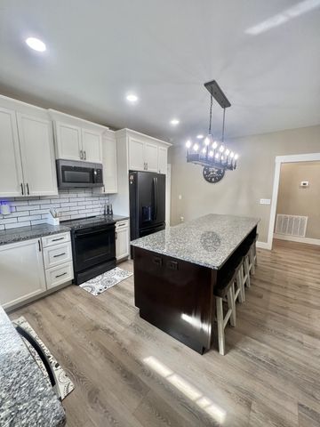 108 Chase Bend Rd, Estill Springs, TN 37330
