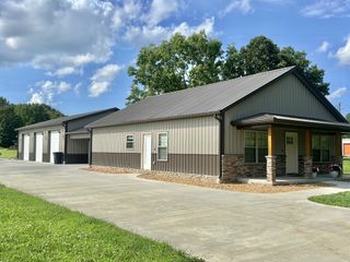 108 Chase Bend Rd, Estill Springs, TN 37330