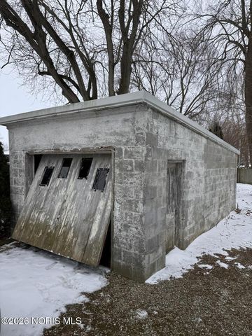 611 W Jackson Street, West Unity, OH 43570