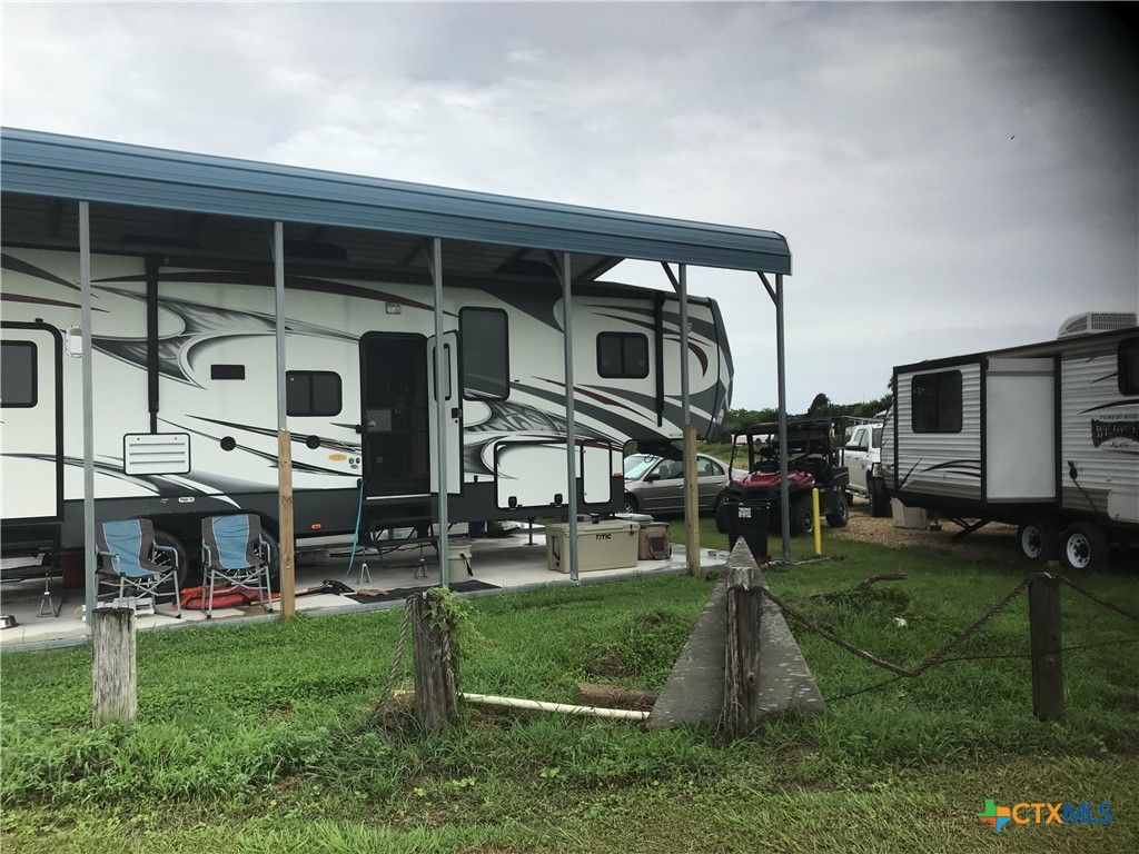 193 Silkstocking Street, Port Lavaca, TX 77979