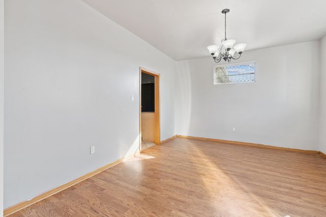 1315 Pershing Boulevard, Clinton, IA 52732