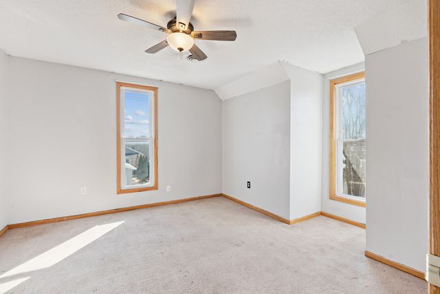 1315 Pershing Boulevard, Clinton, IA 52732