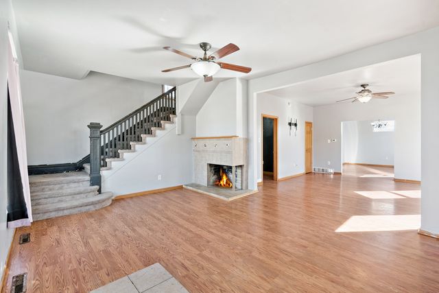 1315 Pershing Boulevard, Clinton, IA 52732