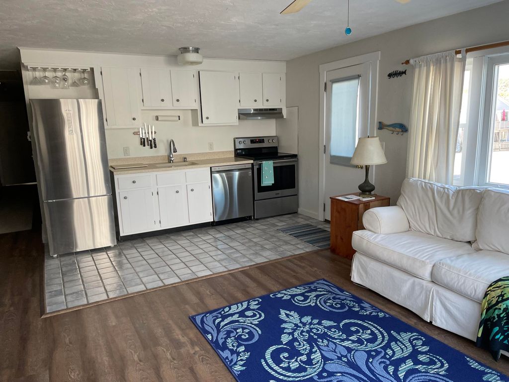 690 Commercial Street UNIT 5D, Provincetown, MA 02657