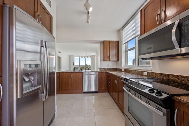 450 N Federal Highway 905, Boynton Beach, FL 33435