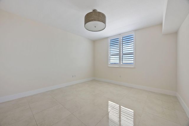 450 N Federal Highway 905, Boynton Beach, FL 33435