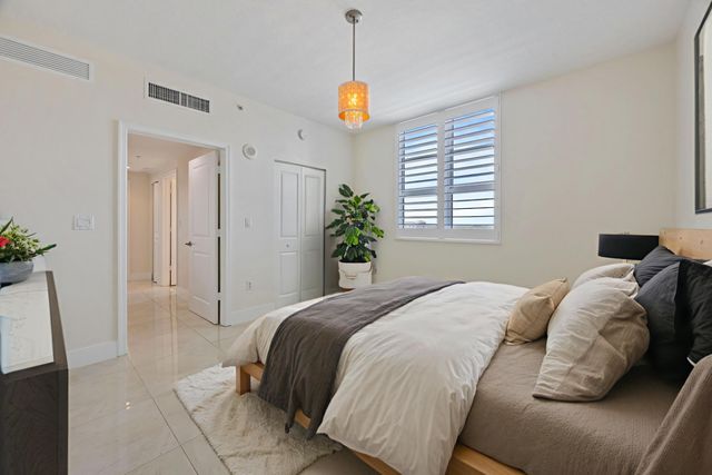 450 N Federal Highway 905, Boynton Beach, FL 33435