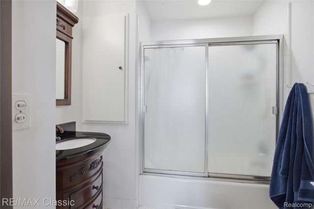 3961 Chablis Street ., West Bloomfield Charter Township, MI 48323
