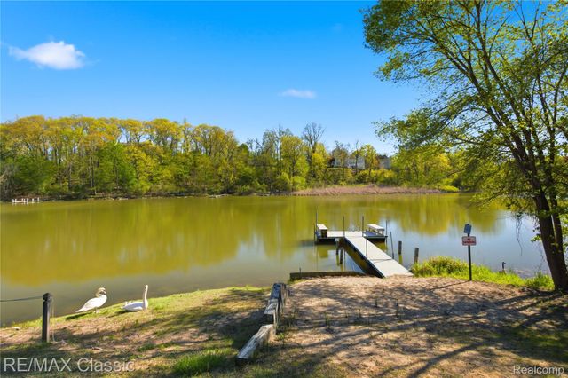 3961 Chablis Street ., West Bloomfield Charter Township, MI 48323
