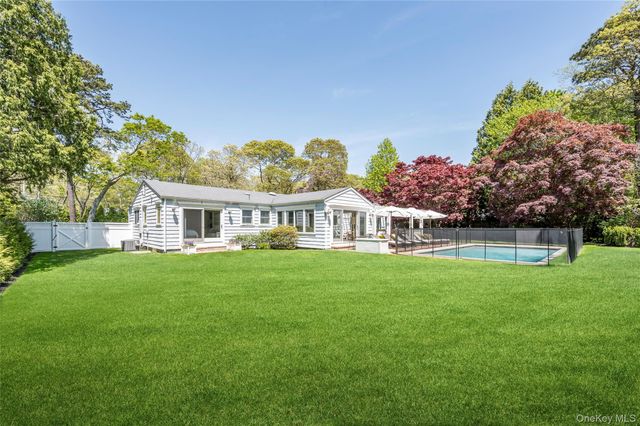 89 South Road, Westhampton Beach, NY 11978