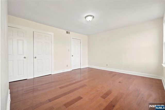 359-361 18th Street, Newark, NJ 07103