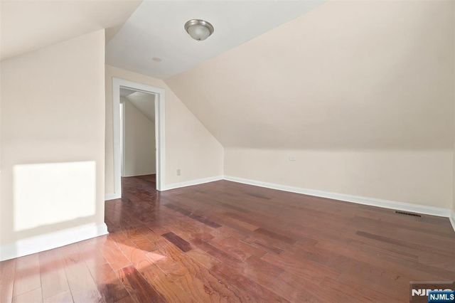 359-361 18th Street, Newark, NJ 07103