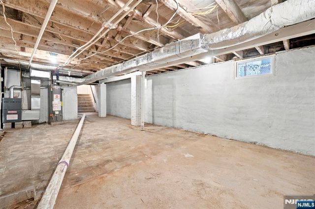 359-361 18th Street, Newark, NJ 07103