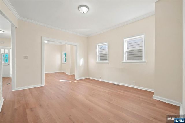 359-361 18th Street, Newark, NJ 07103