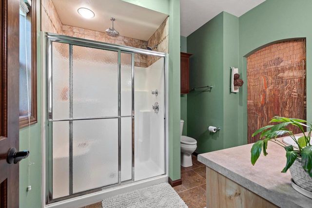 1048 FAVERSHAM WAY, Green Bay, WI 54313