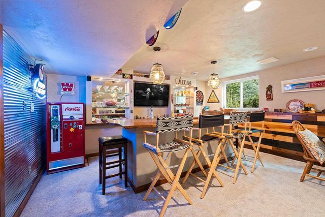 1048 FAVERSHAM WAY, Green Bay, WI 54313