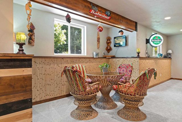 1048 FAVERSHAM WAY, Green Bay, WI 54313