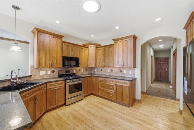 5207 Lower Lakeview Ridge ROAD, Belgium, WI 53004