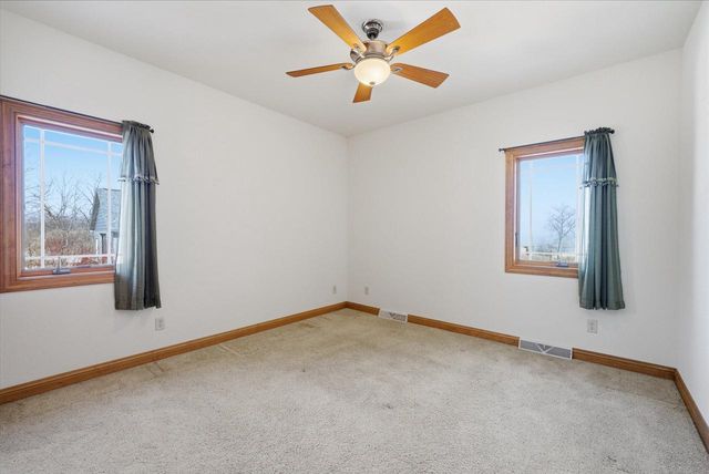 5207 Lower Lakeview Ridge ROAD, Belgium, WI 53004