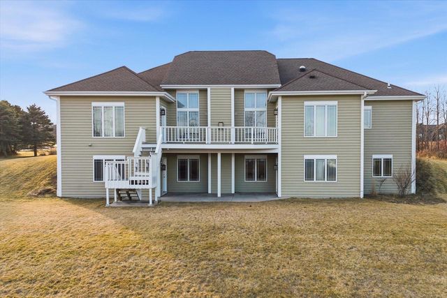 5207 Lower Lakeview Ridge ROAD, Belgium, WI 53004