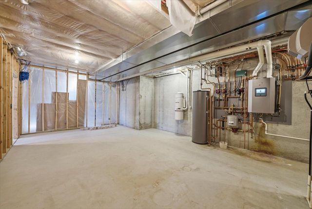 5207 Lower Lakeview Ridge ROAD, Belgium, WI 53004