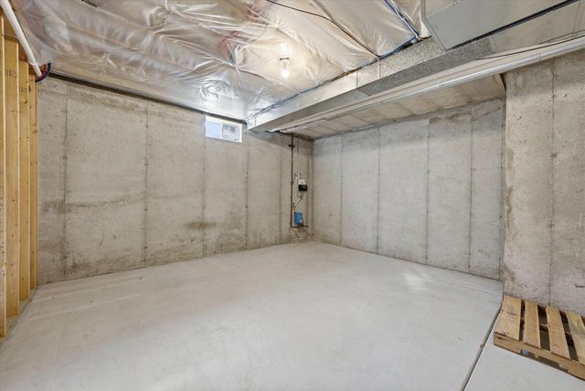 5207 Lower Lakeview Ridge ROAD, Belgium, WI 53004