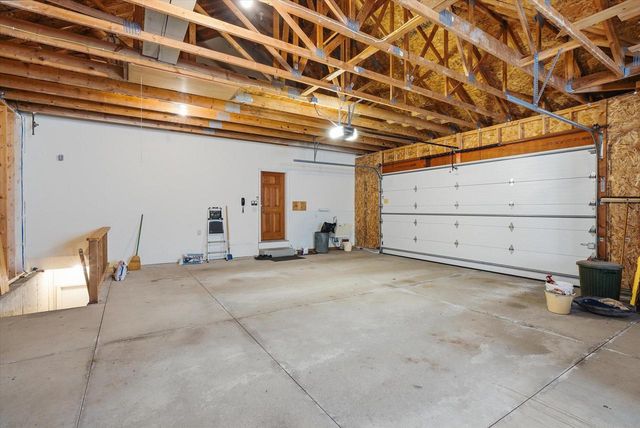 5207 Lower Lakeview Ridge ROAD, Belgium, WI 53004