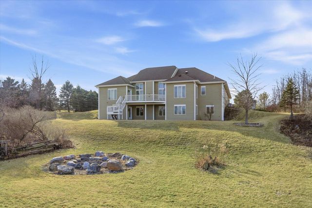 5207 Lower Lakeview Ridge ROAD, Belgium, WI 53004