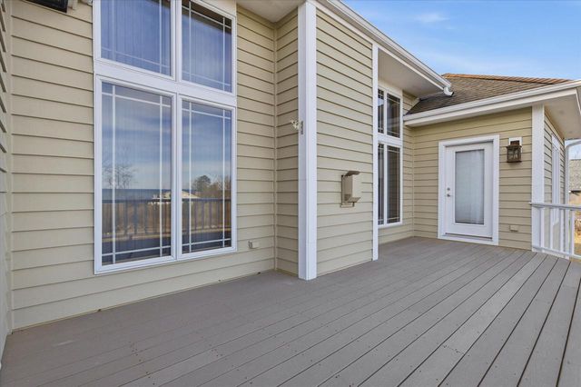 5207 Lower Lakeview Ridge ROAD, Belgium, WI 53004