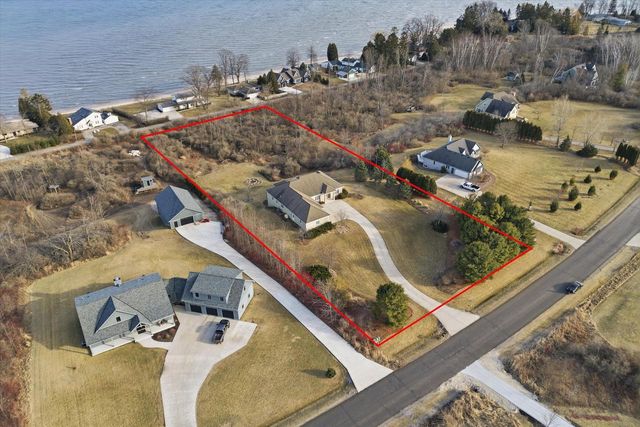 5207 Lower Lakeview Ridge ROAD, Belgium, WI 53004