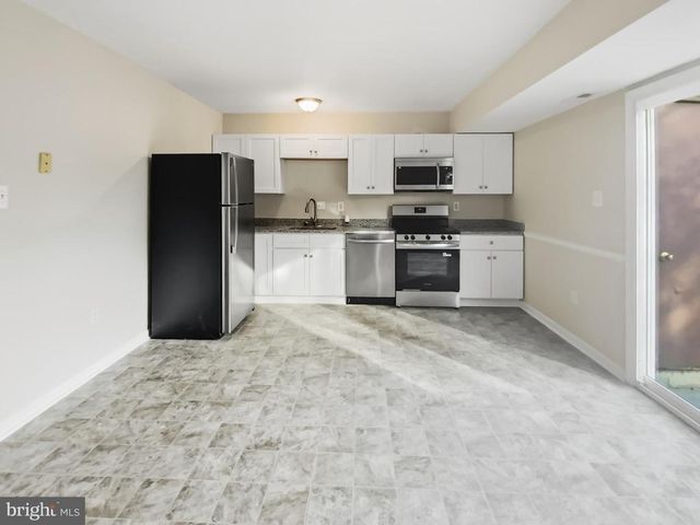 5132 REDBUD RD, Fredericksburg, VA 22407