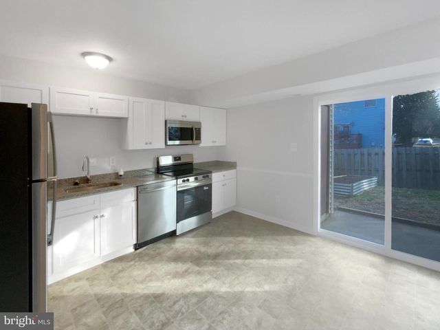 5132 REDBUD RD, Fredericksburg, VA 22407