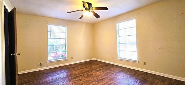 397 NW 3RD, Paris, TX 75460