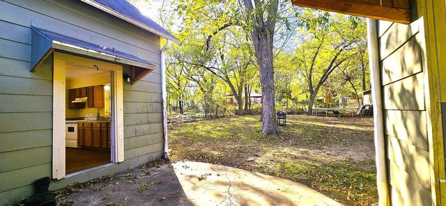 397 NW 3RD, Paris, TX 75460