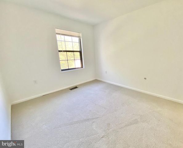 6026 HEATHWICK CT, Burke, VA 22015