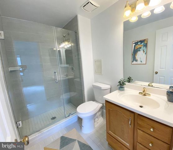 6026 HEATHWICK CT, Burke, VA 22015
