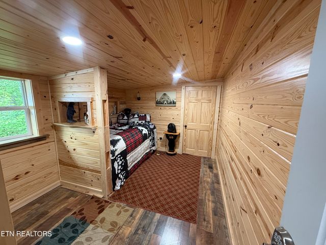 5355 East Pkwy 66, Cosby, TN 37722