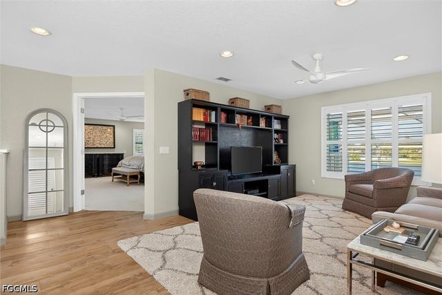 14017 Clear Water LN, Fort Myers, FL 33907