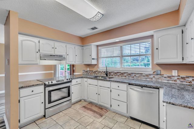 1214 Willow Bend, Warner Robins, GA 31088