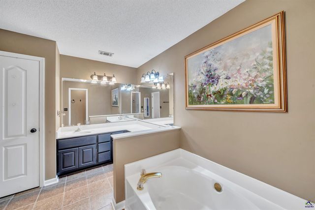 1214 Willow Bend, Warner Robins, GA 31088