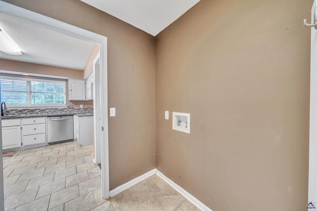 1214 Willow Bend, Warner Robins, GA 31088